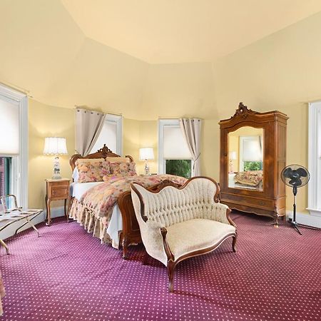 The Gables Wine Country Inn 산타 로사 외부 사진