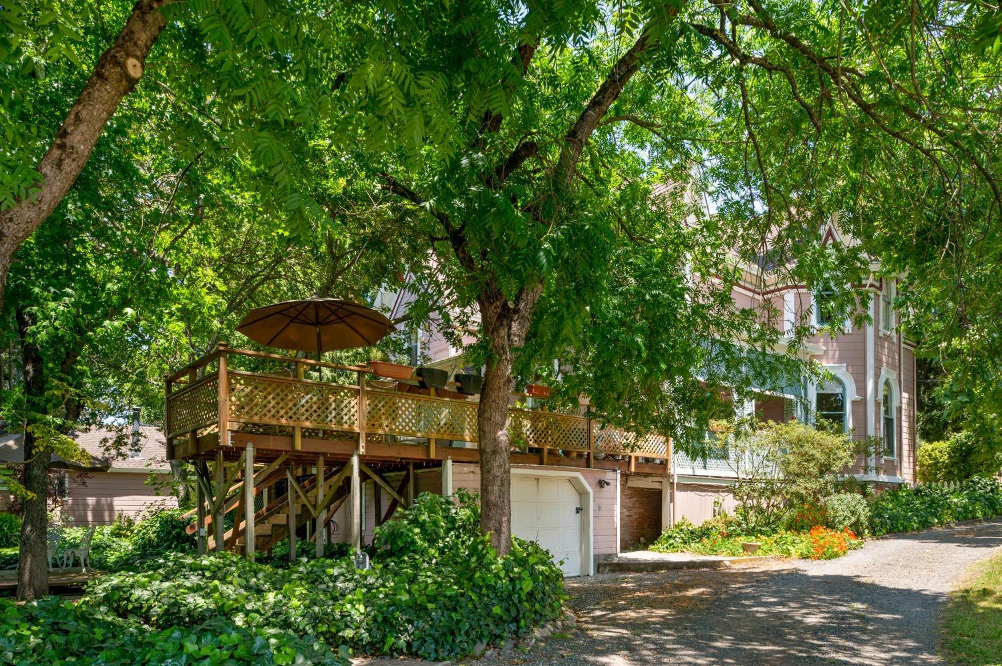 The Gables Wine Country Inn 산타 로사 외부 사진
